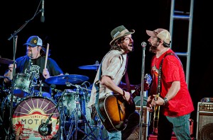 RECKLESS-KELLY-2017-0527-792